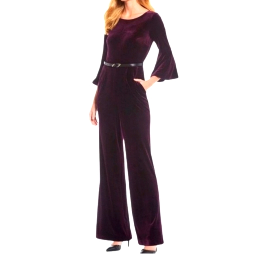 Calvin Klein NWT Size 4 Velvet Jumpsuit
